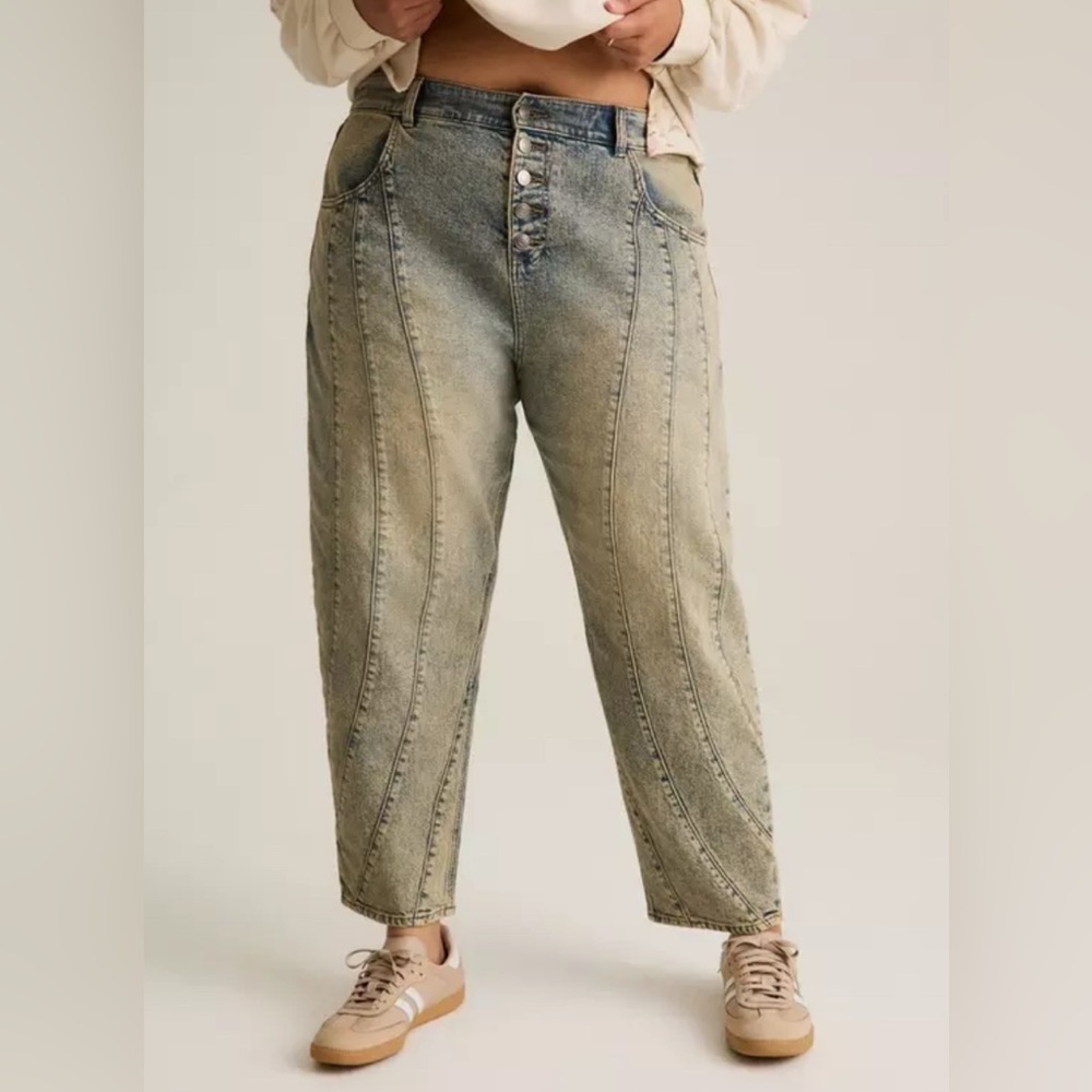 Torrid NWOT Festi High-Rise Barrel Jean- size 14T